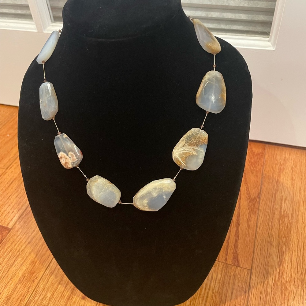 Elegant stone Women's Necklace